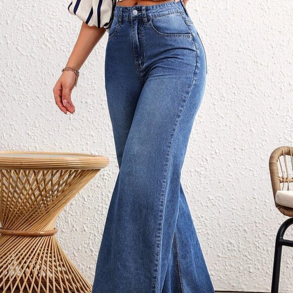 Dark Wash Casual Women's Loose-Fit Wide Leg Jeans w/Frayed Hem & Side Pockets - Picture 6 of 6